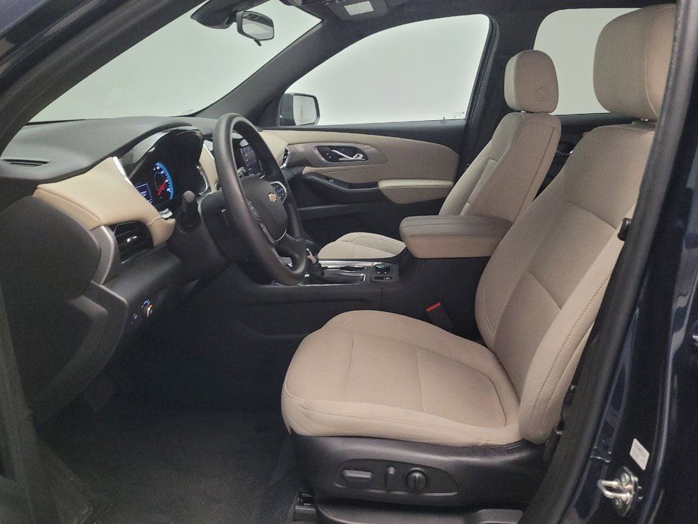 Used 2022 Chevrolet Traverse LS FWD image 17