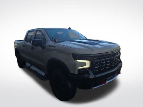 Used 2022 Chevrolet Silverado 1500 ZR2 w/ Technology Package image 6