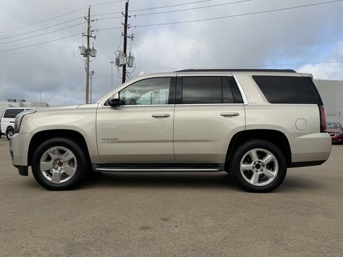 Used 2016 GMC Yukon SLT w/ HD Trailering Package RWD image 6