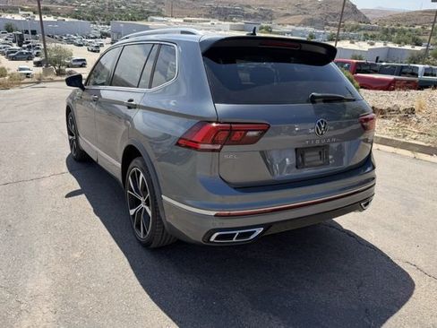 Used 2022 Volkswagen Tiguan SEL R-Line AWD/4WD image 3