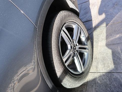 Used 2021 Mercedes-Benz GLC 300 4MATIC image 20