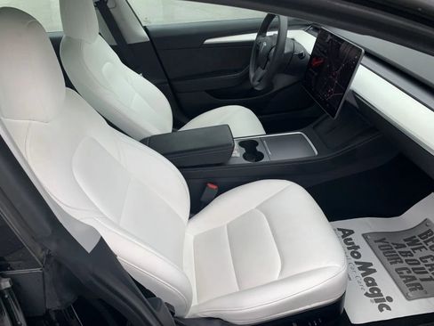 Used 2021 Tesla Model 3 Standard Range Plus image 29