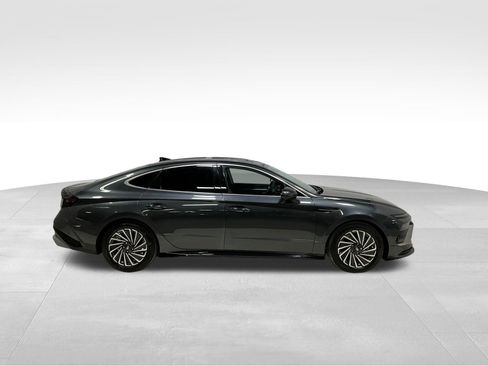 Used 2024 Hyundai Sonata Limited FWD image 4
