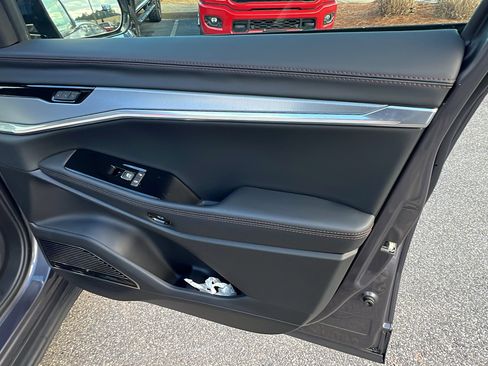 Used 2024 Jeep Wagoneer Launch Edition image 20