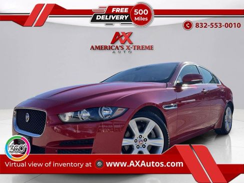 Used 2019 Jaguar XE Premium image 1