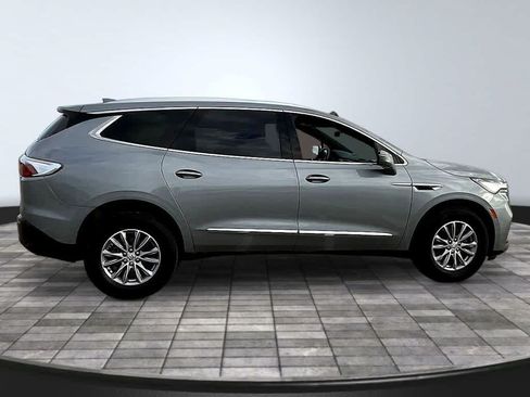 Used 2024 Buick Enclave Essence w/ Technology Package AWD/4WD image 8