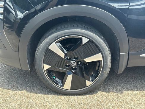Used 2025 Nissan Kicks SR AWD/4WD image 23