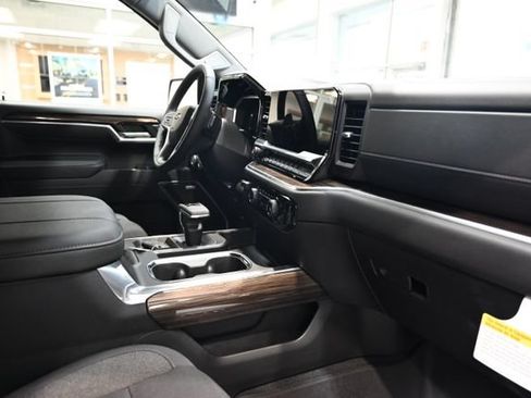 New 2026 Chevrolet Silverado 1500 RST AWD/4WD image 16