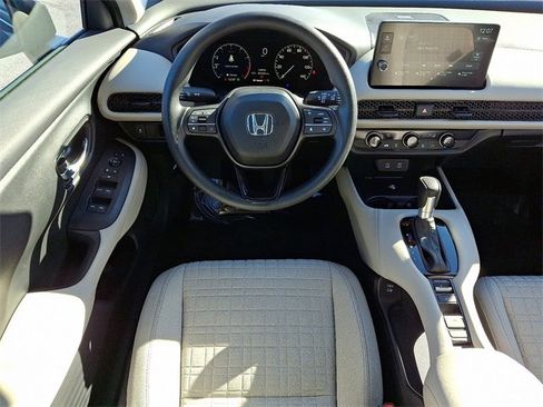 Certified 2026 Honda HR-V LX image 11