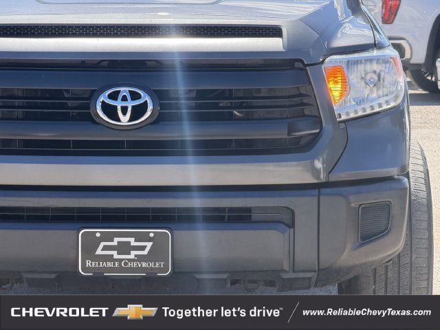 Used 2015 Toyota Tundra SR w/ Tow Package RWD image 9
