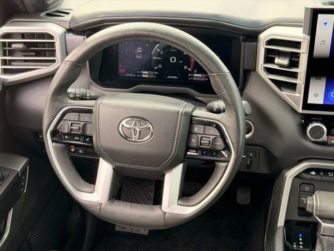 Used 2023 Toyota Tundra Platinum image 17