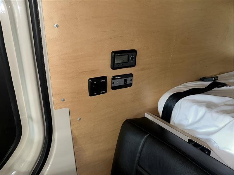 Used 2023 Mercedes-Benz Sprinter 2500 image 35