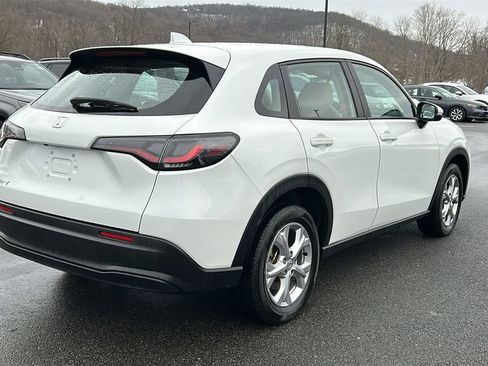 Used 2023 Honda HR-V LX image 7