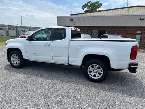 Used 2022 Chevrolet Colorado LT w/ Fleet Safety Package RWD image 13