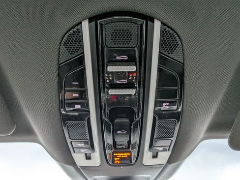 Used 2019 Porsche Panamera 4 AWD/4WD image 30