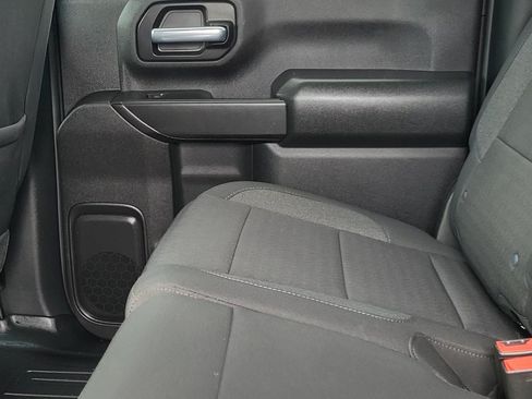 Used 2025 Chevrolet Silverado 2500 Custom w/ Custom Value Package AWD/4WD image 18