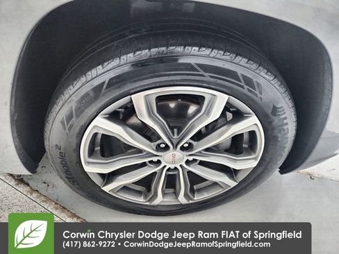 Used 2020 GMC Terrain Denali w/ Denali Premium Package FWD image 25