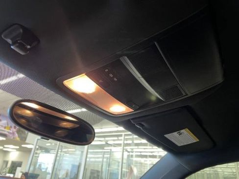 Used 2016 Volkswagen Beetle 1.8T image 16