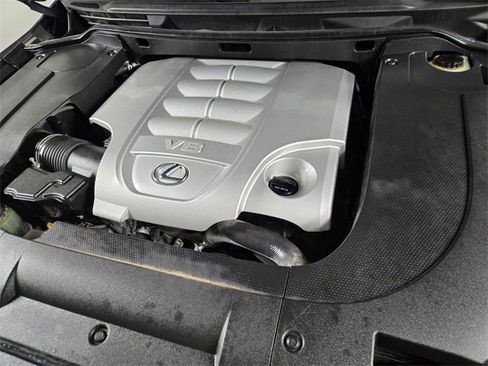 Used 2015 Lexus LX 570 4WD image 27