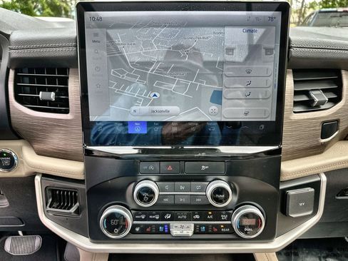 Used 2024 Ford Expedition Max Limited RWD image 14