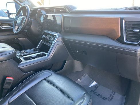 Used 2024 GMC Sierra 2500 Denali w/ Denali Reserve Package image 30