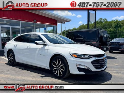 Used 2020 Chevrolet Malibu LT FWD image 1