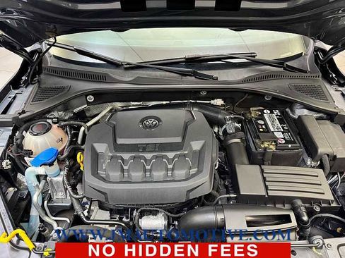 Used 2021 Volkswagen Passat 2.0T SE image 11