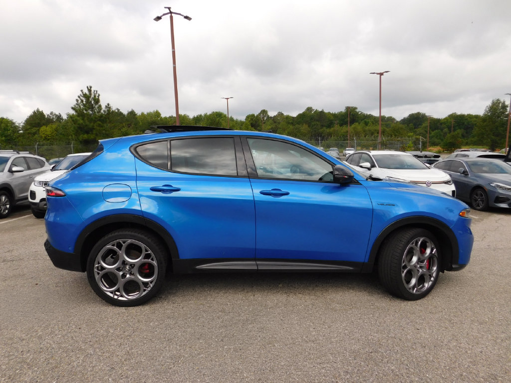 Used 2024 Alfa Romeo Tonale Veloce AWD/4WD image 5