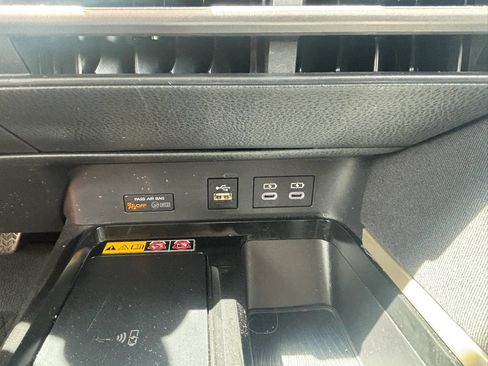Used 2025 Toyota Camry LE FWD image 12