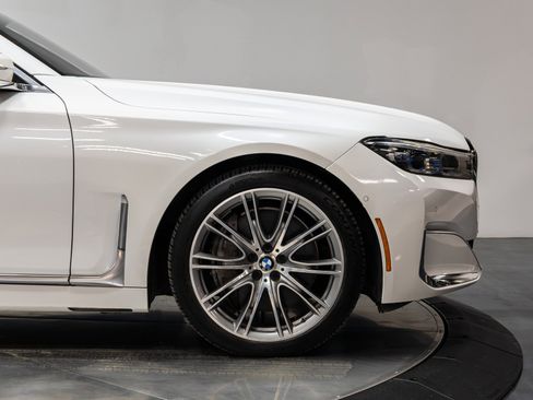 Used 2020 BMW 750i xDrive image 17
