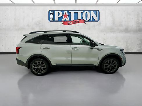 Used 2022 Kia Sorento SX Prestige image 8