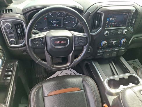 Used 2021 GMC Sierra 2500 AT4 w/ AT4 Preferred Package image 11
