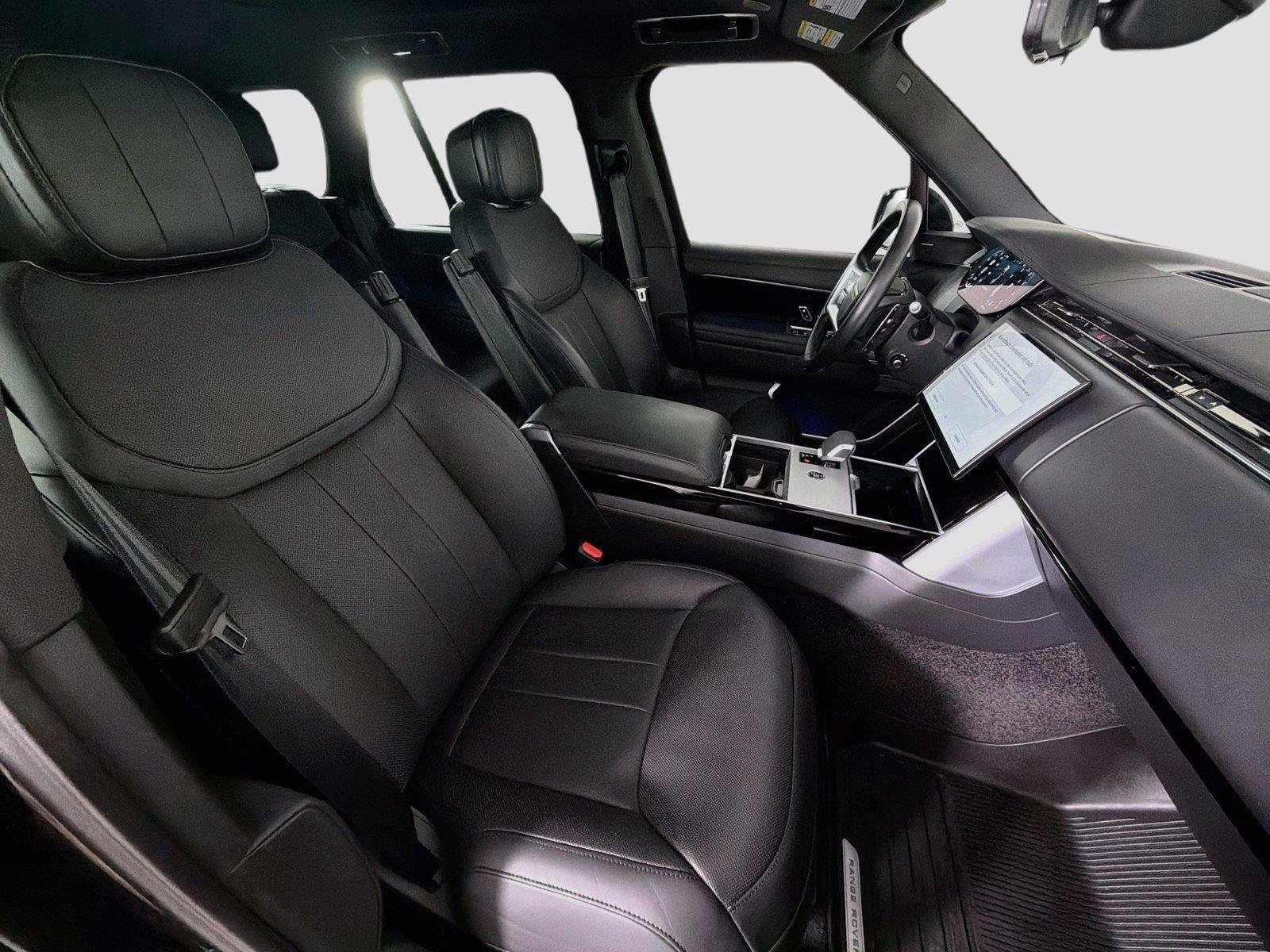 Certified 2024 Land Rover Range Rover SE AWD/4WD image 30