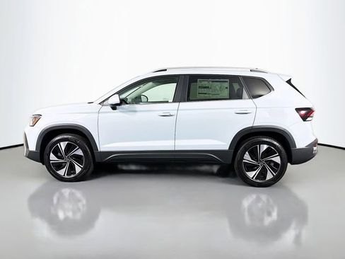 New 2026 Volkswagen Taos SE AWD/4WD image 4