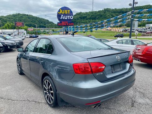 Used 2013 Volkswagen Jetta TDI FWD image 5
