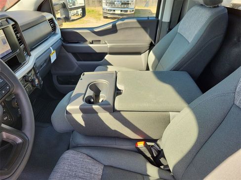Used 2024 Ford F350 XLT w/ FX4 Off-Road Package image 21