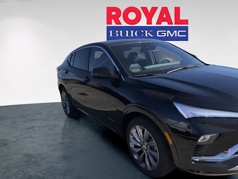 New 2026 Buick Envista Avenir image 3