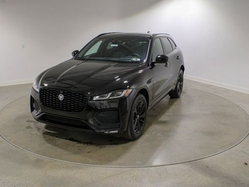 New 2026 Jaguar F-PACE R-Dynamic S image 1