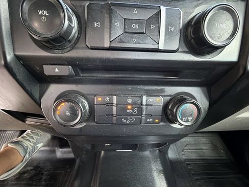 Used 2018 Ford F150 XL w/ Equipment Group 101A Mid RWD image 19