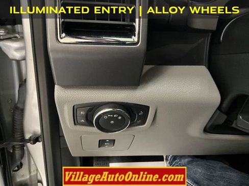 Used 2016 Ford F150 XLT w/ Equipment Group 302A Luxury image 18