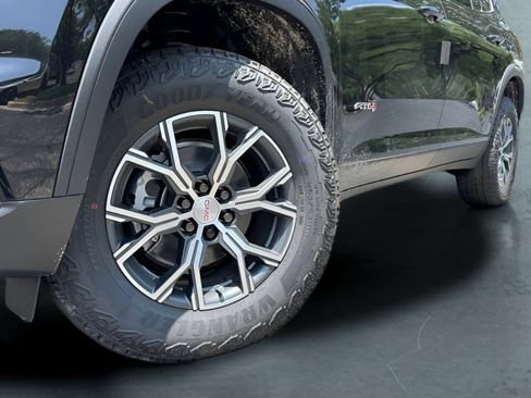 New 2026 GMC Acadia AT4 w/ Luxury Package AWD/4WD image 2