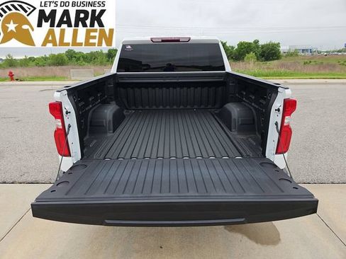Used 2025 Chevrolet Silverado 1500 LTZ AWD/4WD image 25