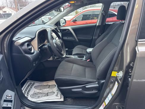 Used 2013 Toyota RAV4 XLE image 13