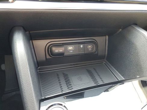 Certified 2025 Kia Sportage EX w/ Premium Package image 22