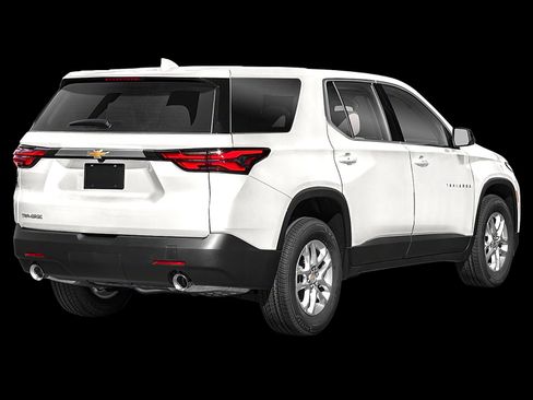 Used 2023 Chevrolet Traverse LS FWD image 32