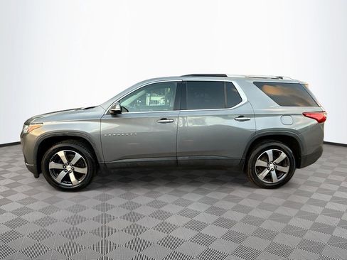 Used 2018 Chevrolet Traverse LT FWD image 9