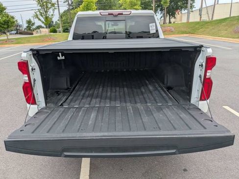 Used 2021 Chevrolet Silverado 1500 High Country w/ Technology Package AWD/4WD image 14