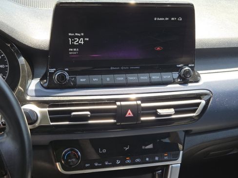 Used 2023 Kia Seltos S w/ Navigation Package FWD image 30