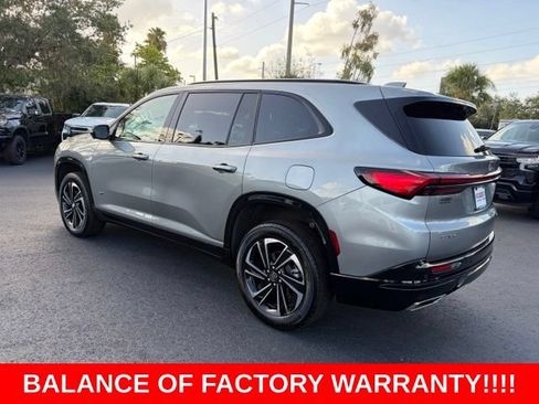 Used 2025 Buick Enclave Sport Touring FWD image 4