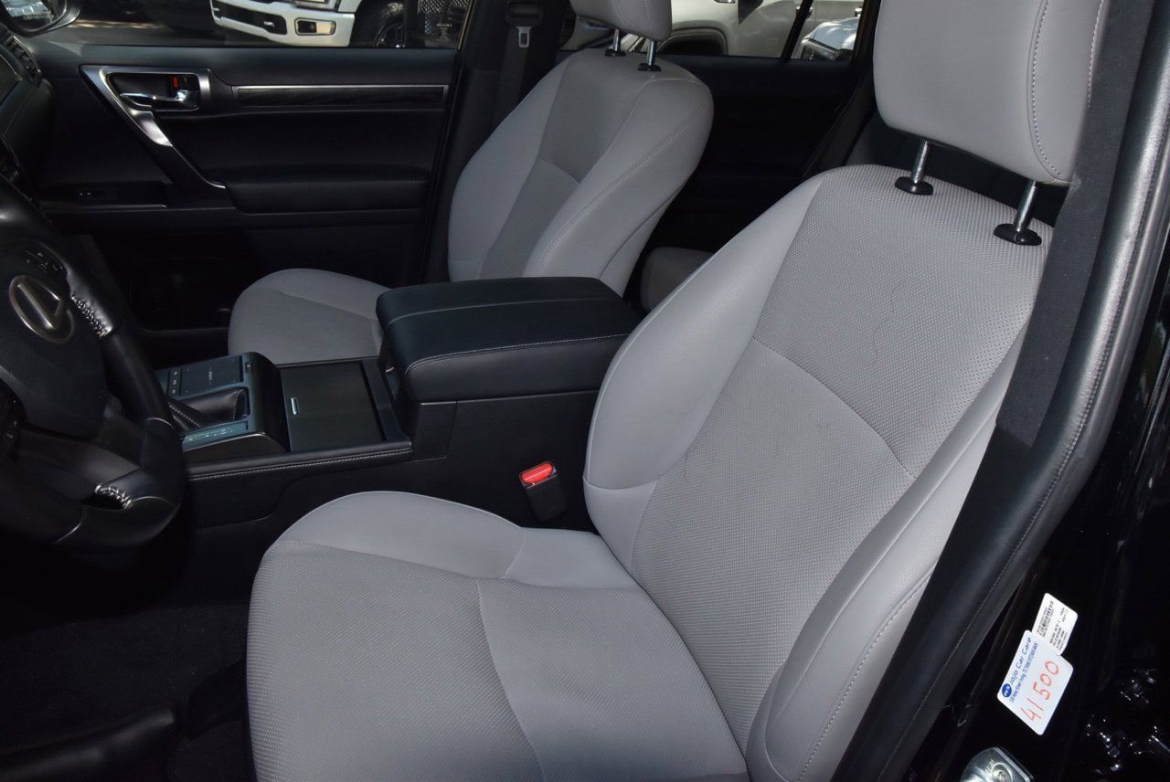 Used 2023 Lexus GX 460 w/ Black Line Special Edition AWD/4WD image 33